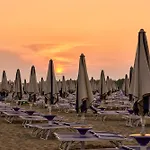 Διαμέρισμα Seaside Welcoming Flat Next To The - Beahost Μπιμπιόνε