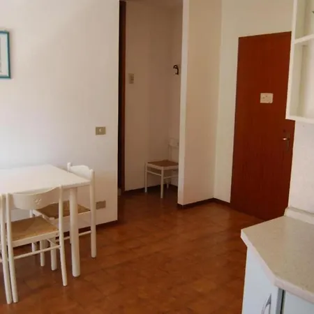 Seaside Welcoming Flat Next To The - Beahost Daire *