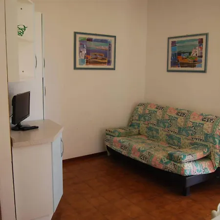 Apartment Seaside Welcoming Flat Next To The - Beahost *