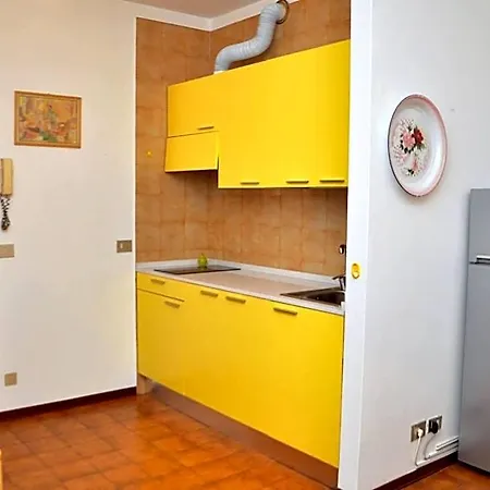 Seaside Welcoming Flat Next To The - Beahost *