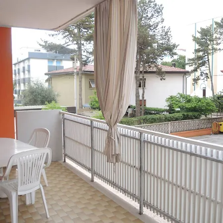 Seaside Welcoming Flat Next To The - Beahost شقة